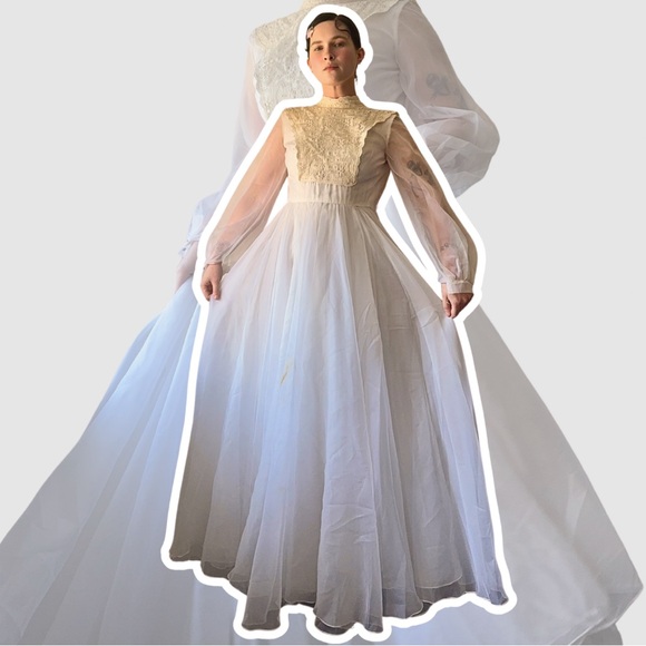 1970s Nadine Wedding Dress - Picture 1 of 10